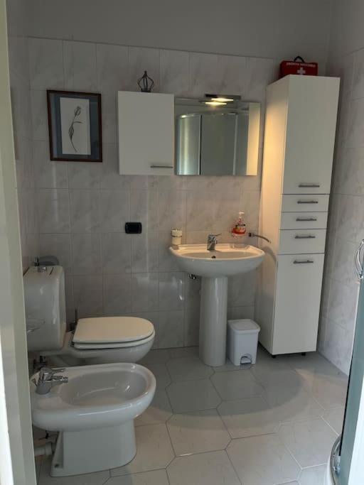 Gabbinoholidayhome Appartamento In Suggestiva Corte Como Exterior photo