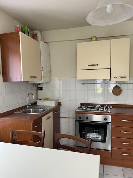 Gabbinoholidayhome Appartamento In Suggestiva Corte Como Exterior photo