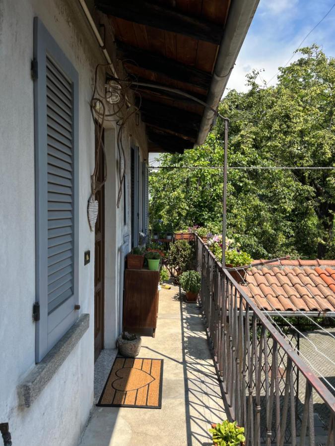 Gabbinoholidayhome Appartamento In Suggestiva Corte Como Exterior photo